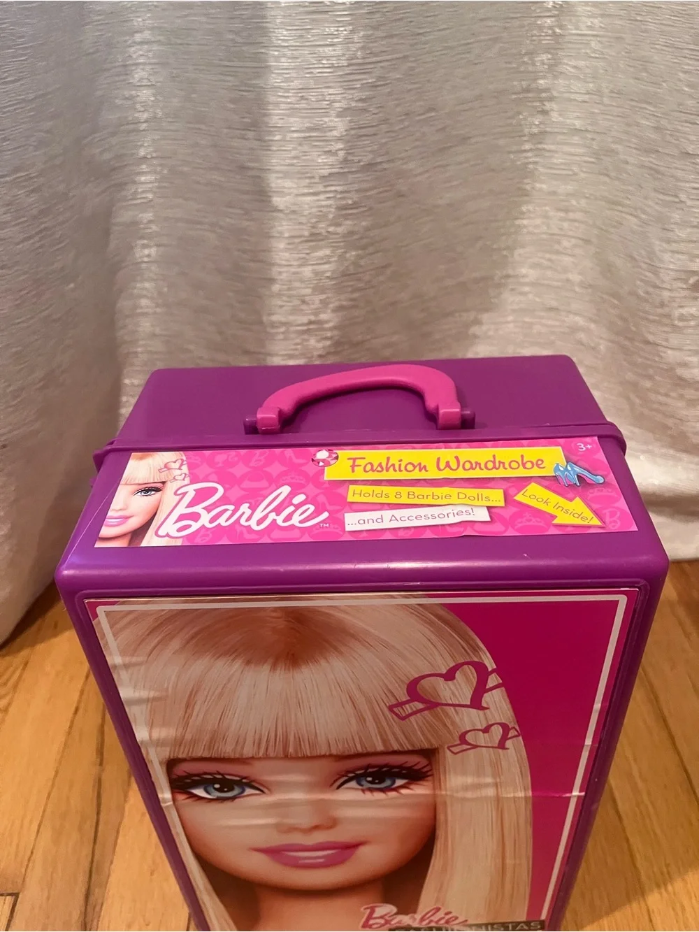Barbie Fashionistas Fashion Wardrobe – Portable Carrying Case & Wardrobe Playset